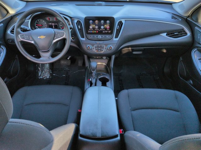 Used 2025 Chevrolet Malibu LT FWD image 14