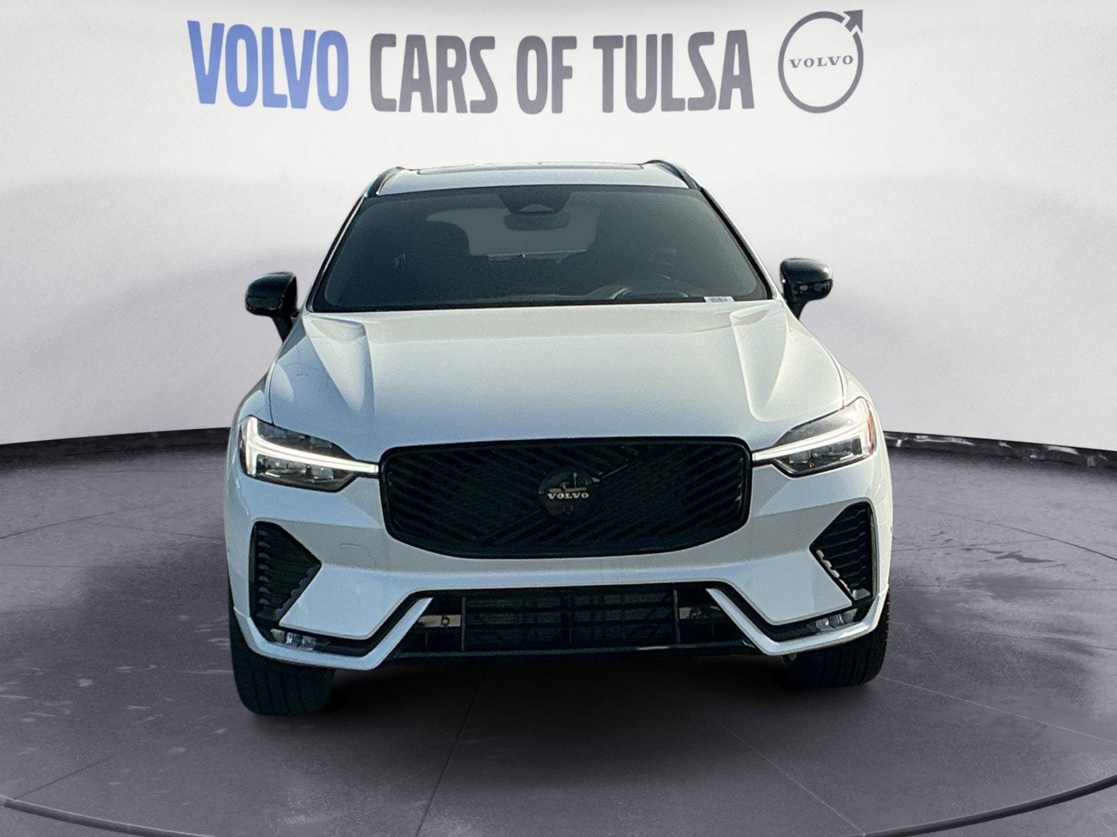 New 2026 Volvo XC60 B5 Ultra w/ Protection Package Premier AWD/4WD image 8
