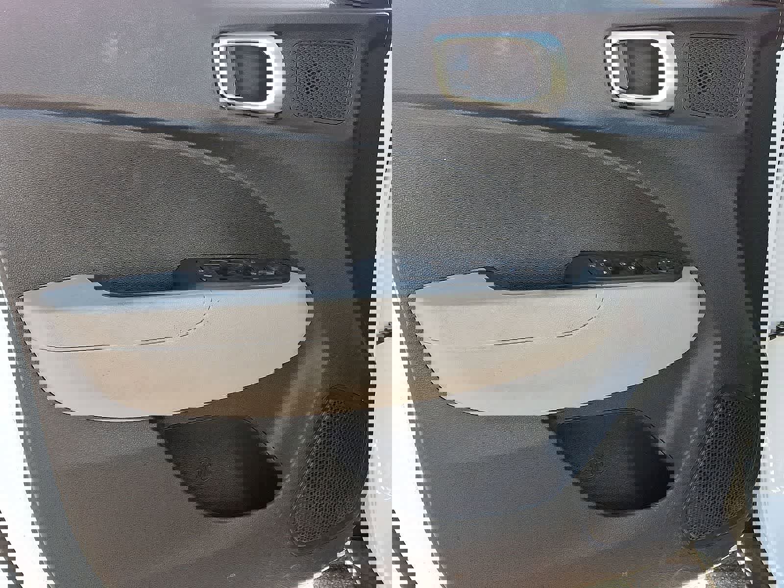 Used 2024 Hyundai Venue SEL image 27