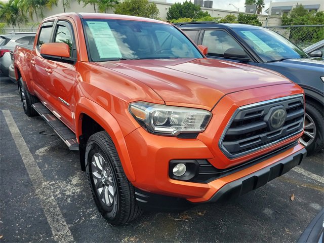 Used 2018 Toyota Tacoma SR5 image 2