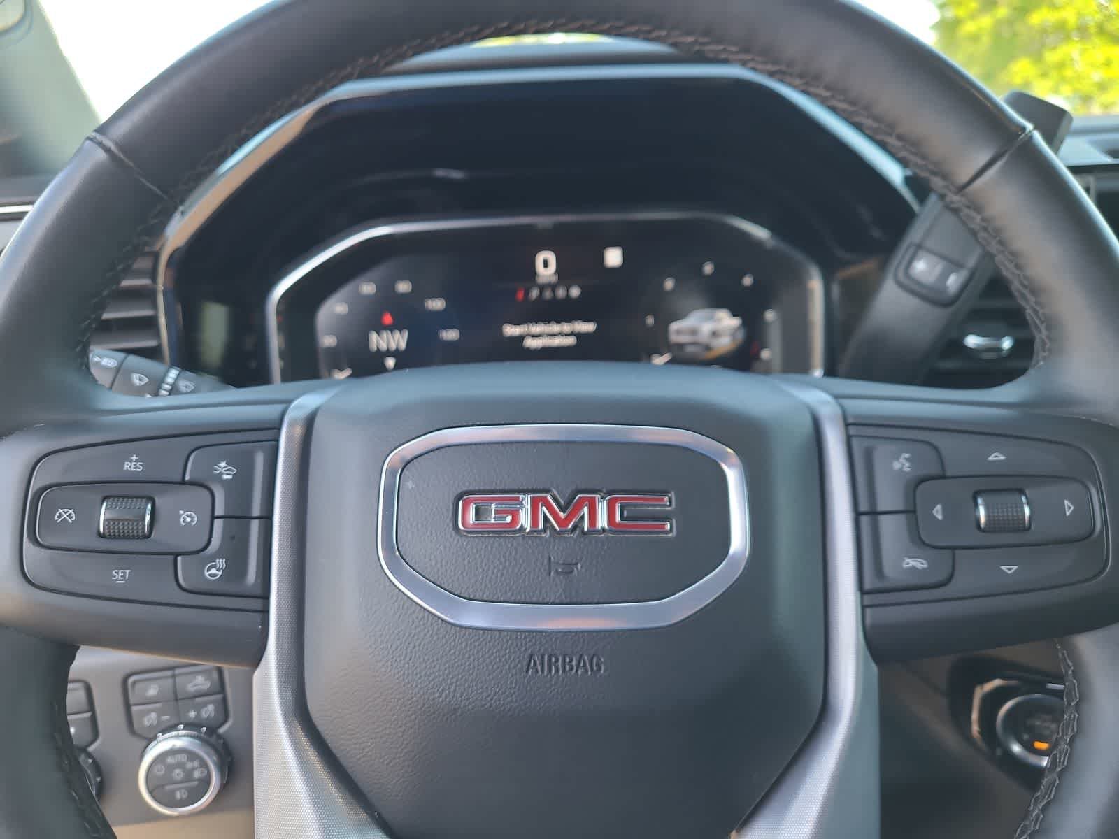 Used 2025 GMC Sierra 1500 SLT AWD/4WD image 23