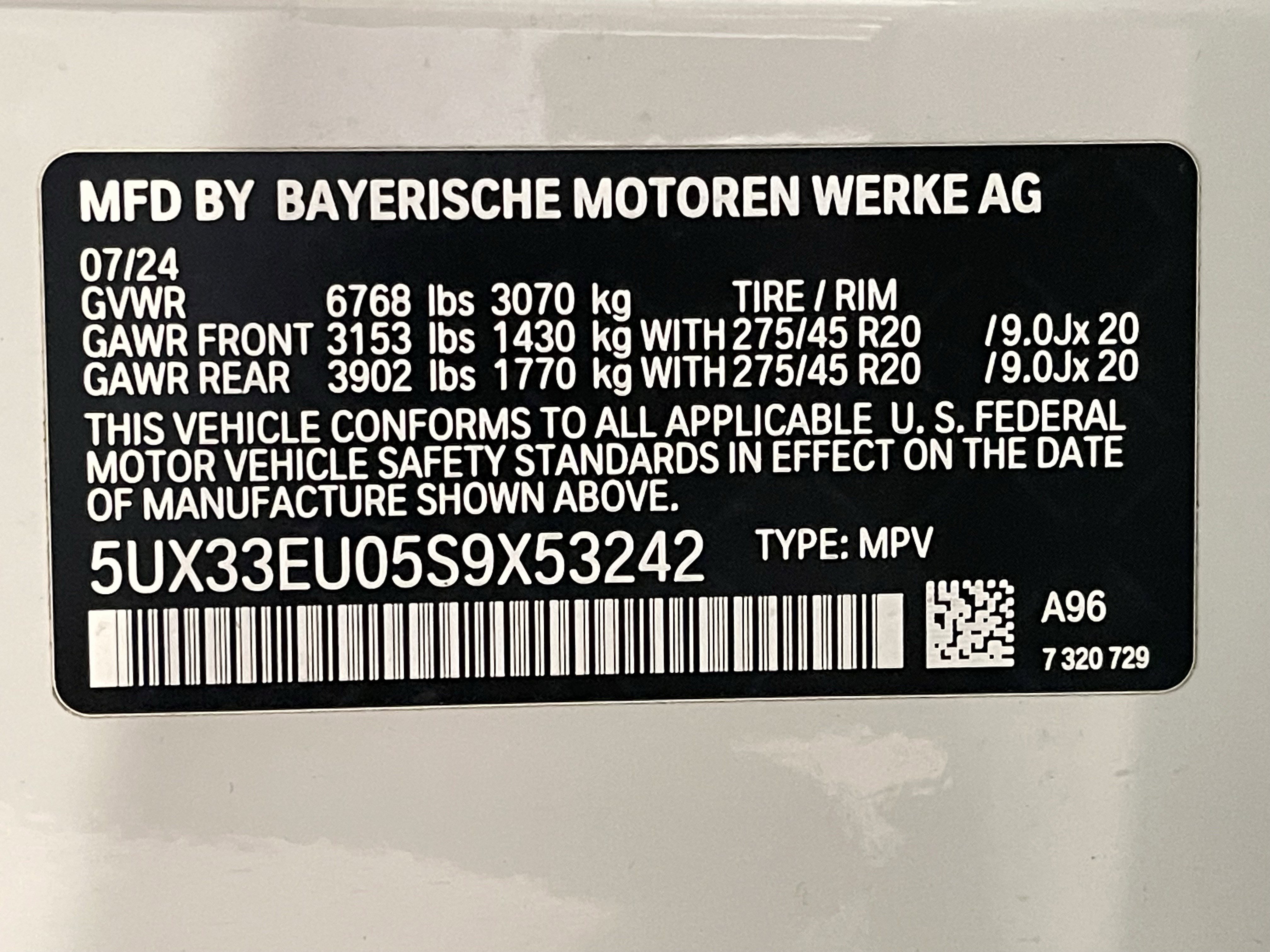 Used 2025 BMW X5 M60i w/ Executive Package image 25