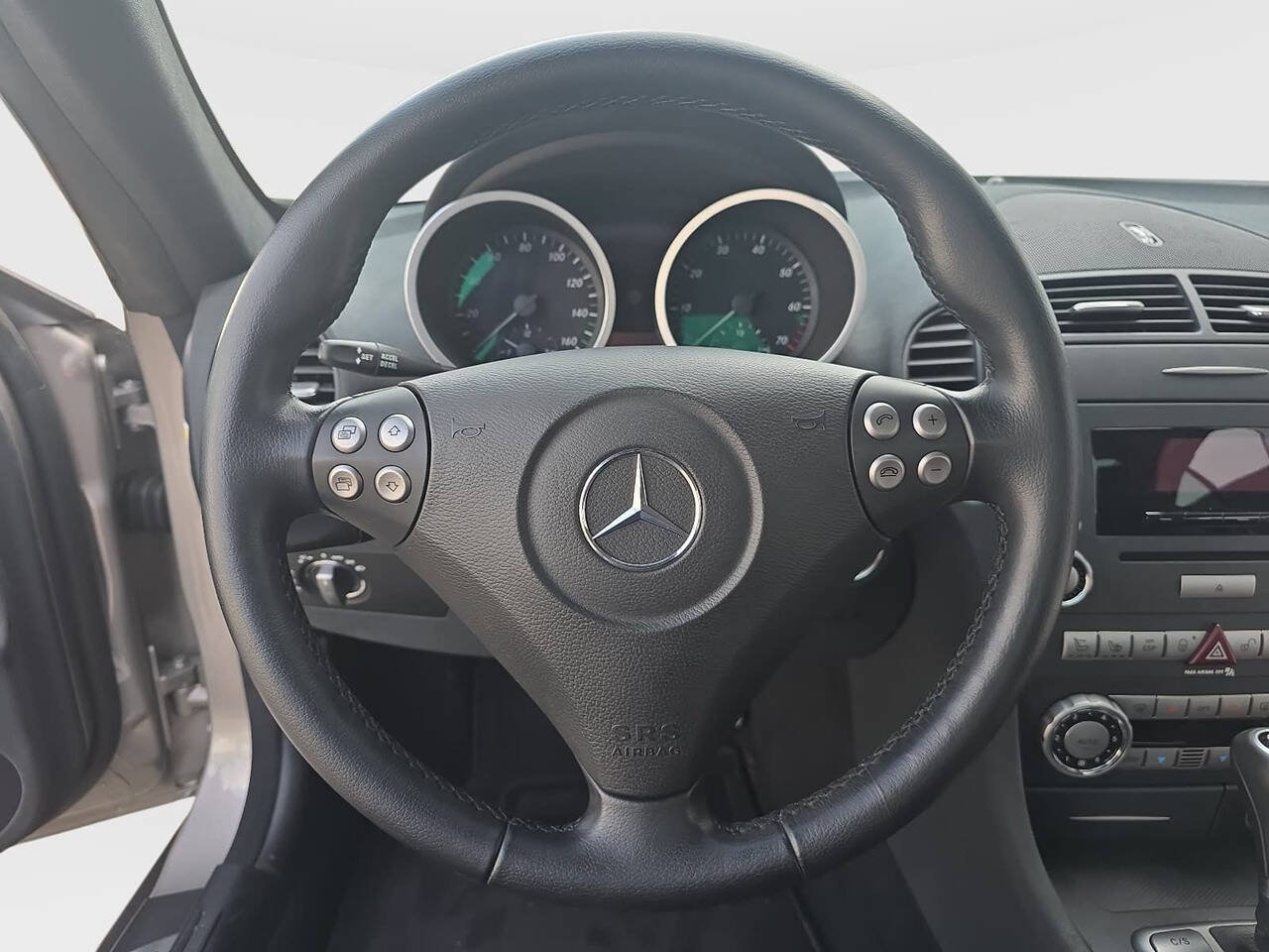 Used 2005 Mercedes-Benz SLK 350 image 15