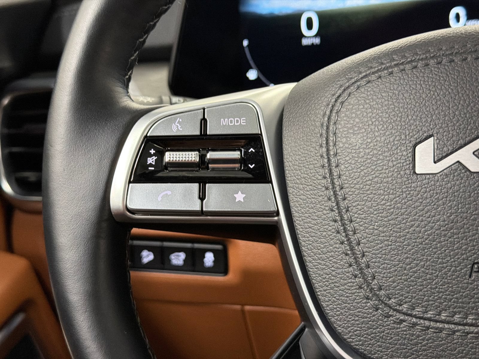 Used 2025 Kia Telluride SX X-Line AWD/4WD image 26