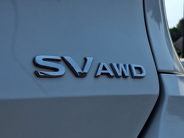 Used 2017 Nissan Rogue SV AWD/4WD image 32