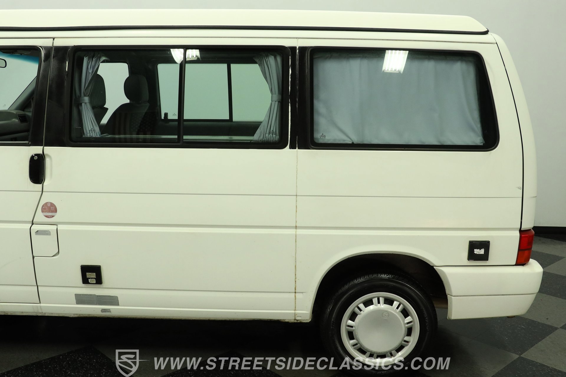 Used 1992 Volkswagen Eurovan Camper FWD image 24