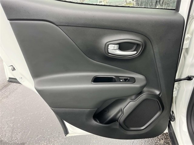 Used 2023 Jeep Renegade Latitude image 22