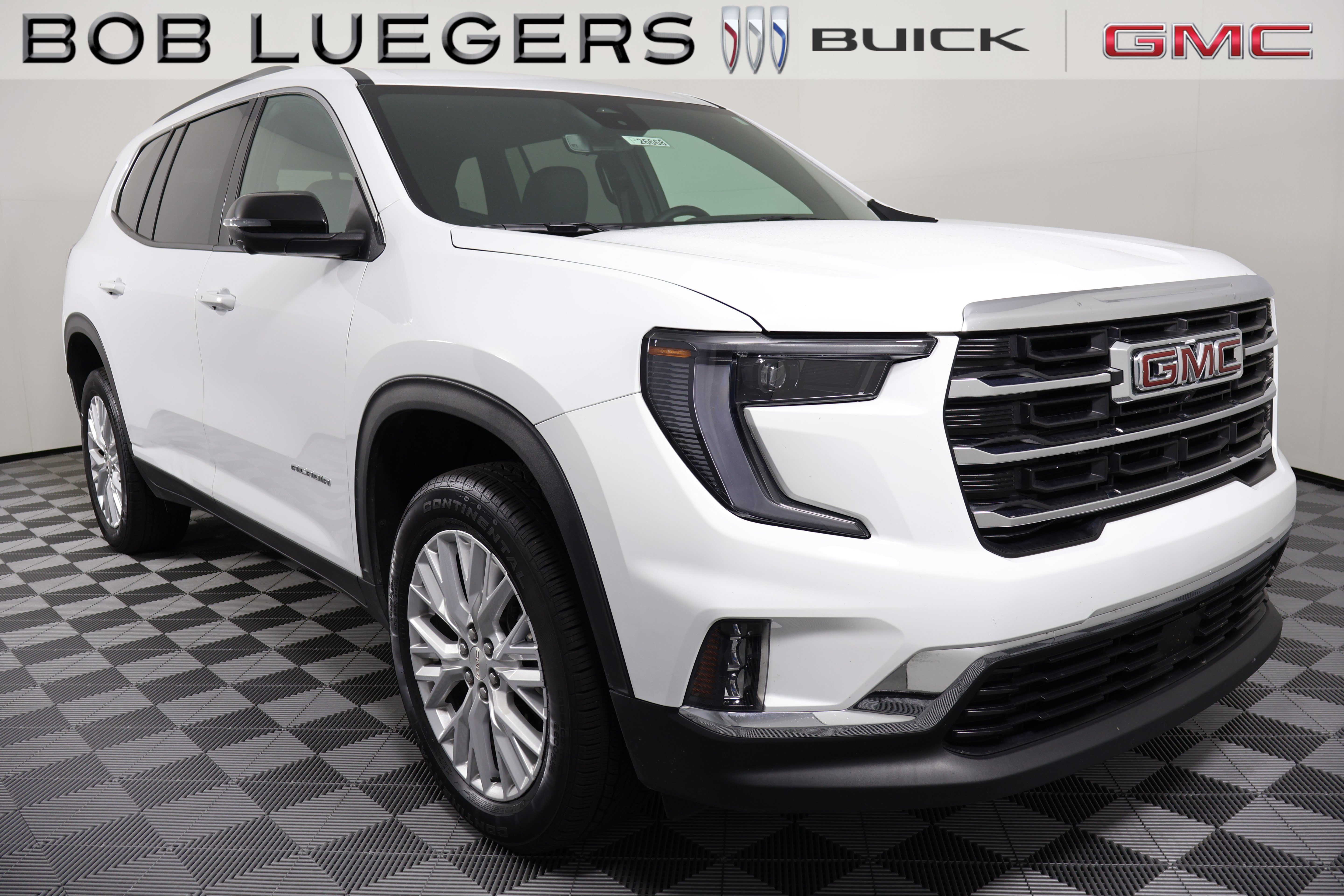 Certified 2026 GMC Acadia Elevation w/ Elevation Premium Package AWD/4WD image 1