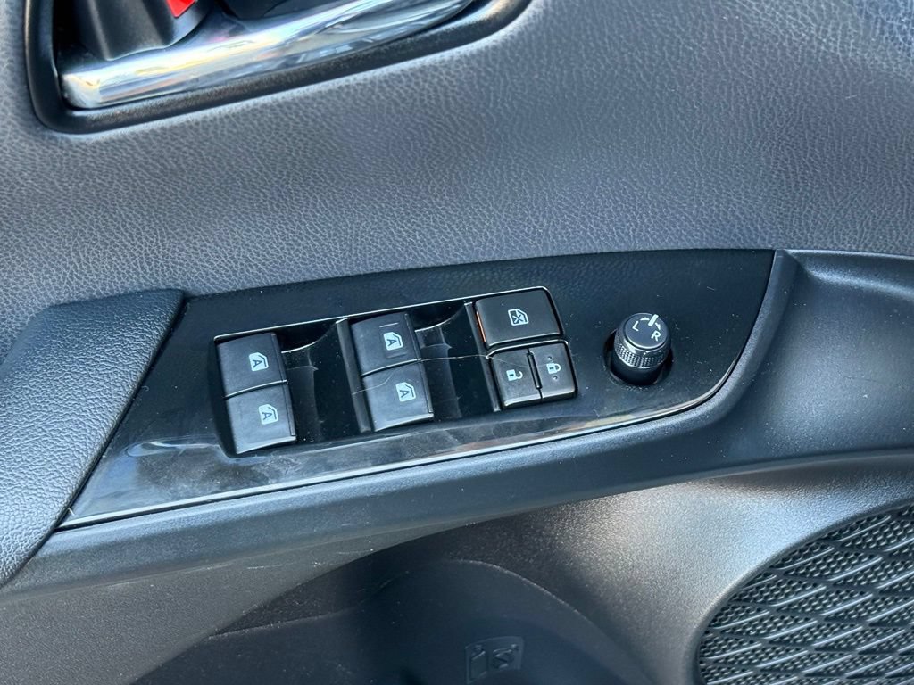 Used 2017 Toyota Prius Four FWD image 13