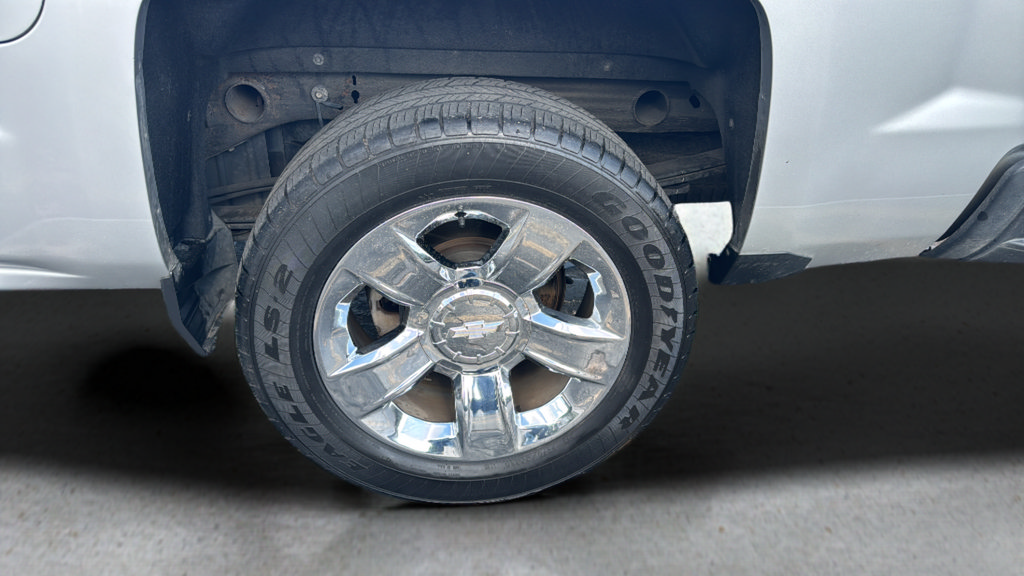 Used 2018 Chevrolet Silverado 1500 LTZ w/ Texas Edition AWD/4WD image 18