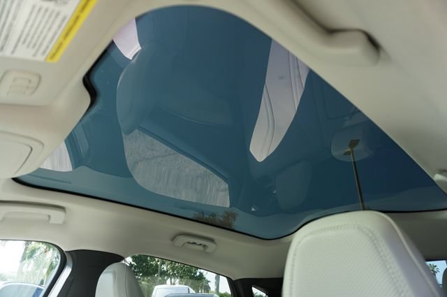 Certified 2022 Ford Mustang Mach-E Premium RWD image 9