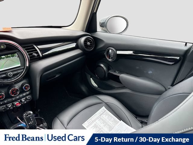 Used 2021 MINI Cooper 4-Door Hardtop FWD image 31