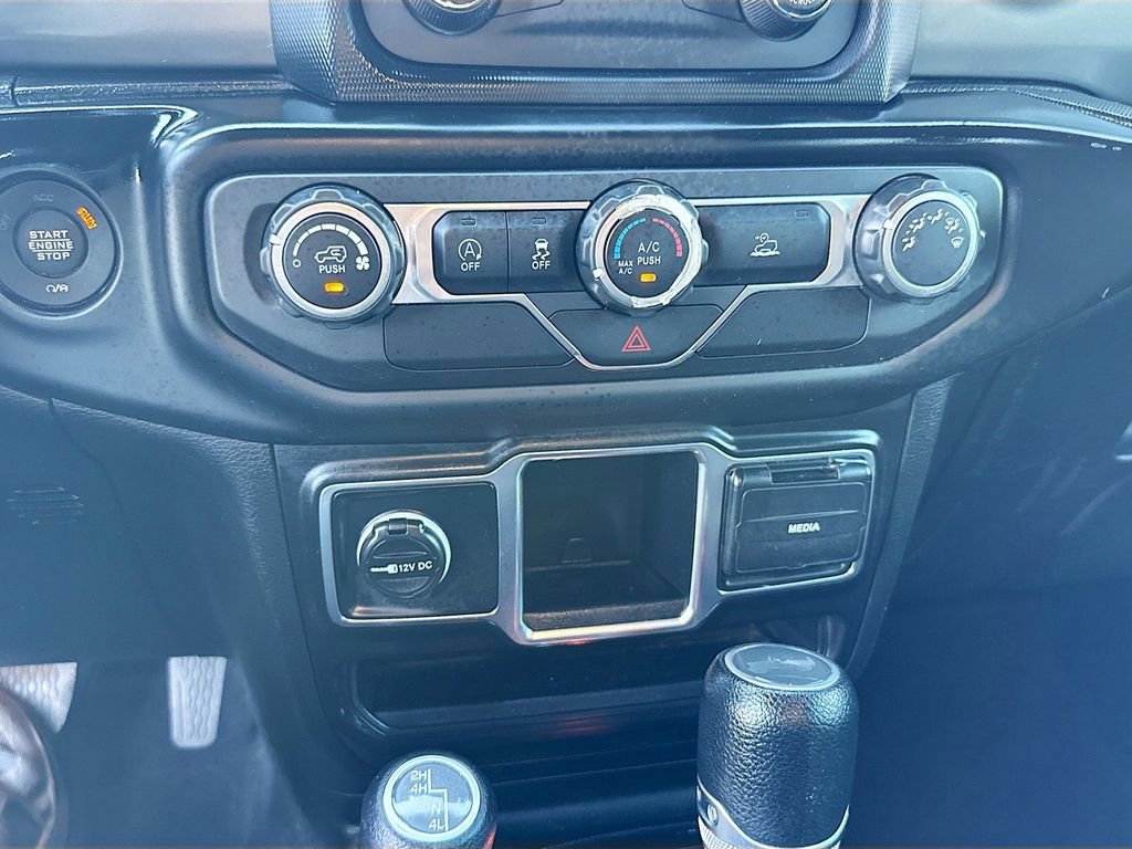 Used 2021 Jeep Wrangler Unlimited Willys image 15