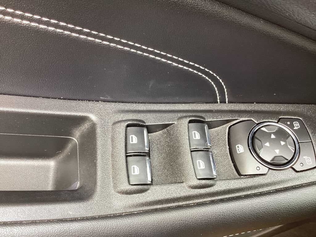 Used 2021 Ford Edge Titanium AWD/4WD image 39