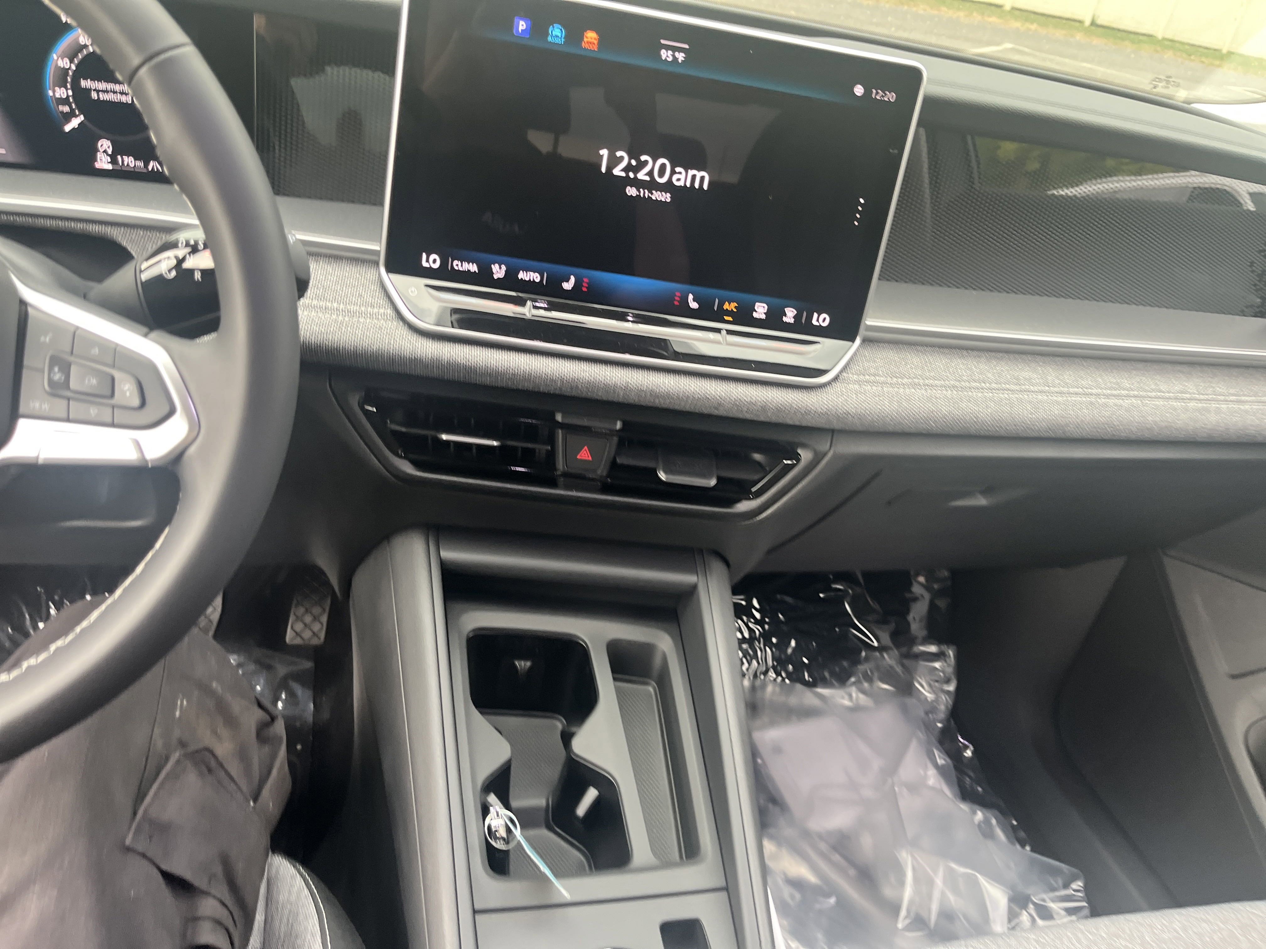 New 2025 Volkswagen Tiguan S image 21