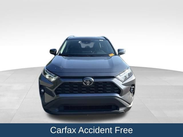 Used 2022 Toyota RAV4 XLE Premium FWD image 3