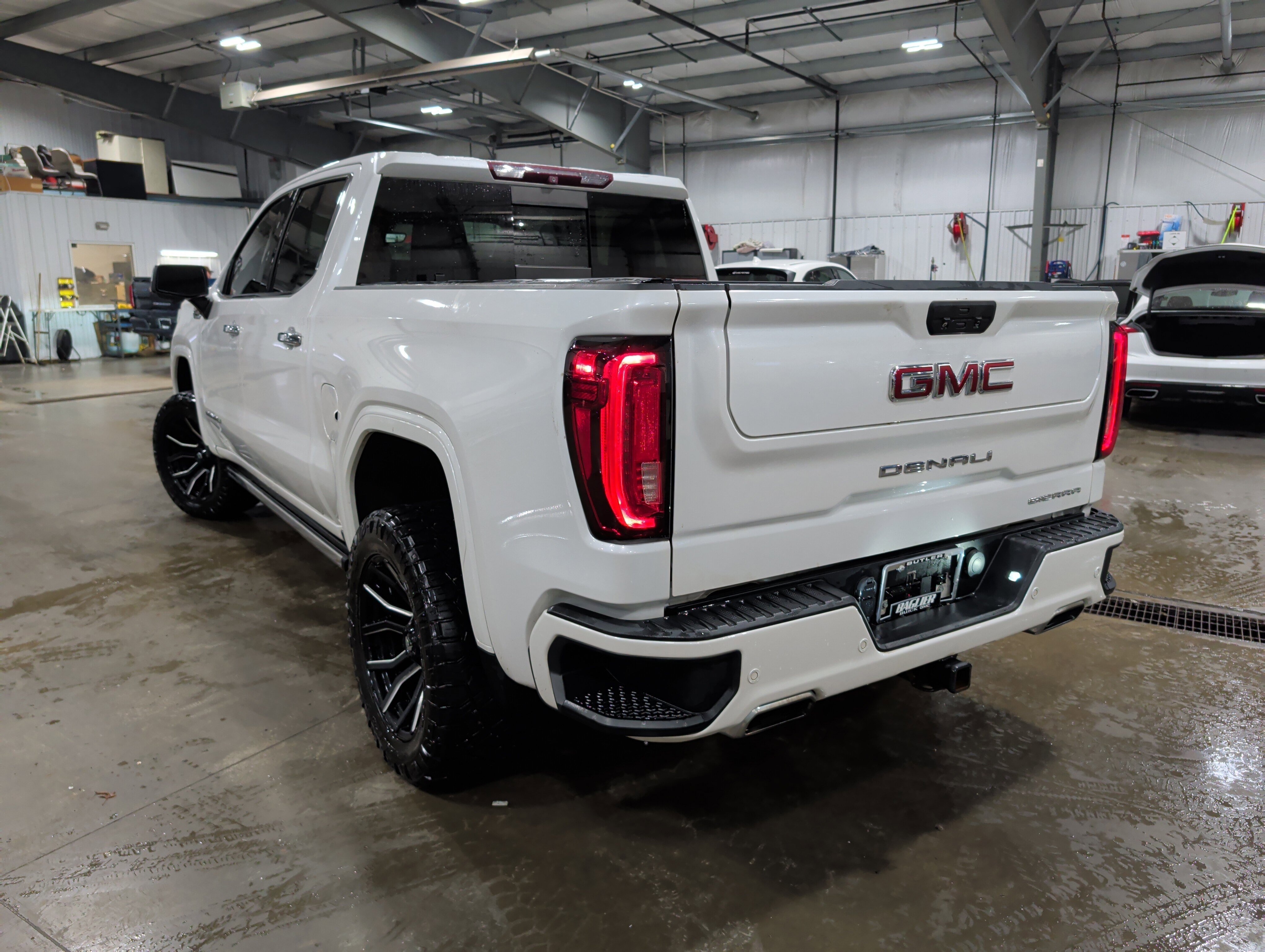 Used 2019 GMC Sierra 1500 Denali w/ Denali Ultimate Package image 4