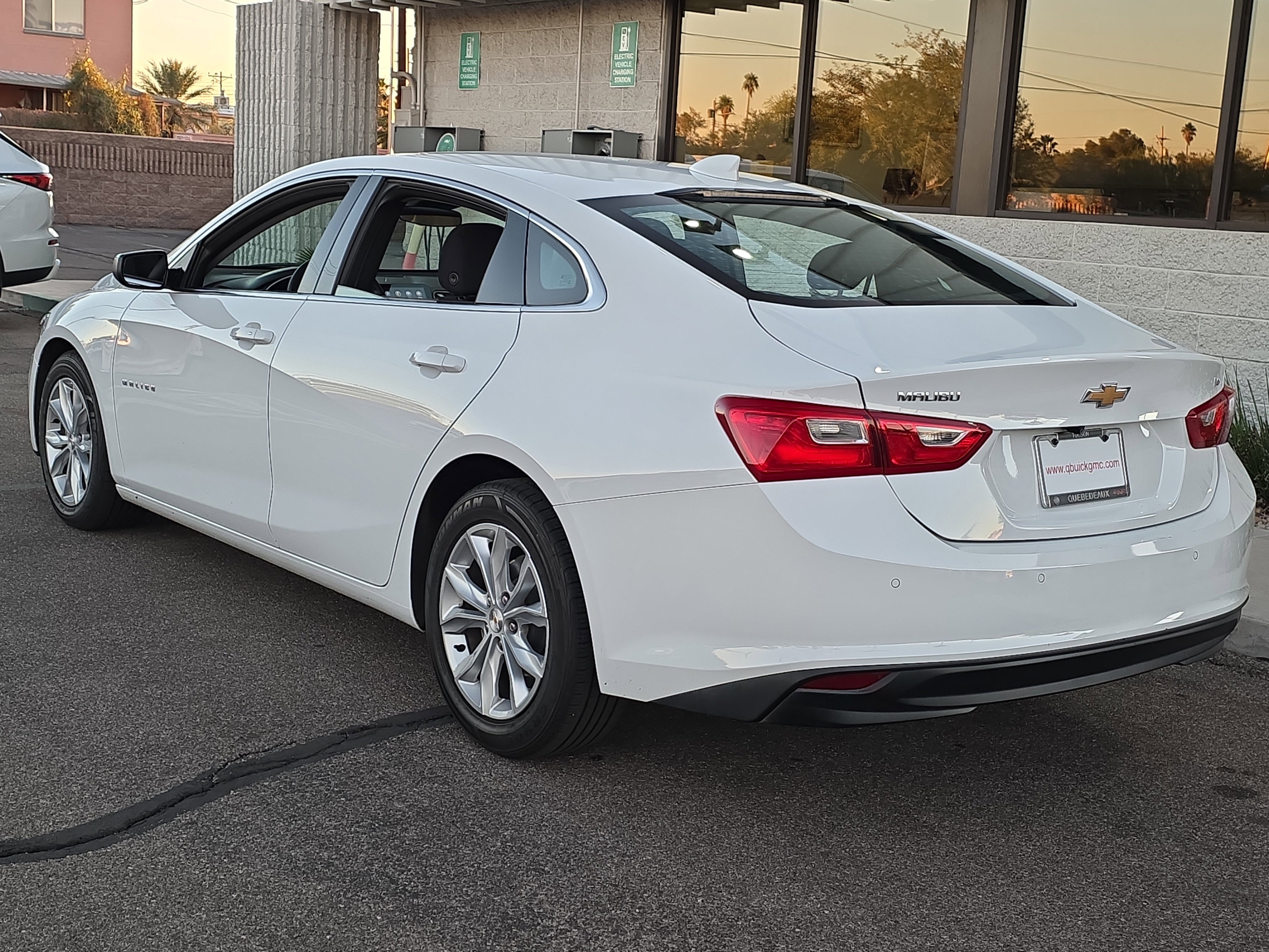 Used 2024 Chevrolet Malibu LT image 5