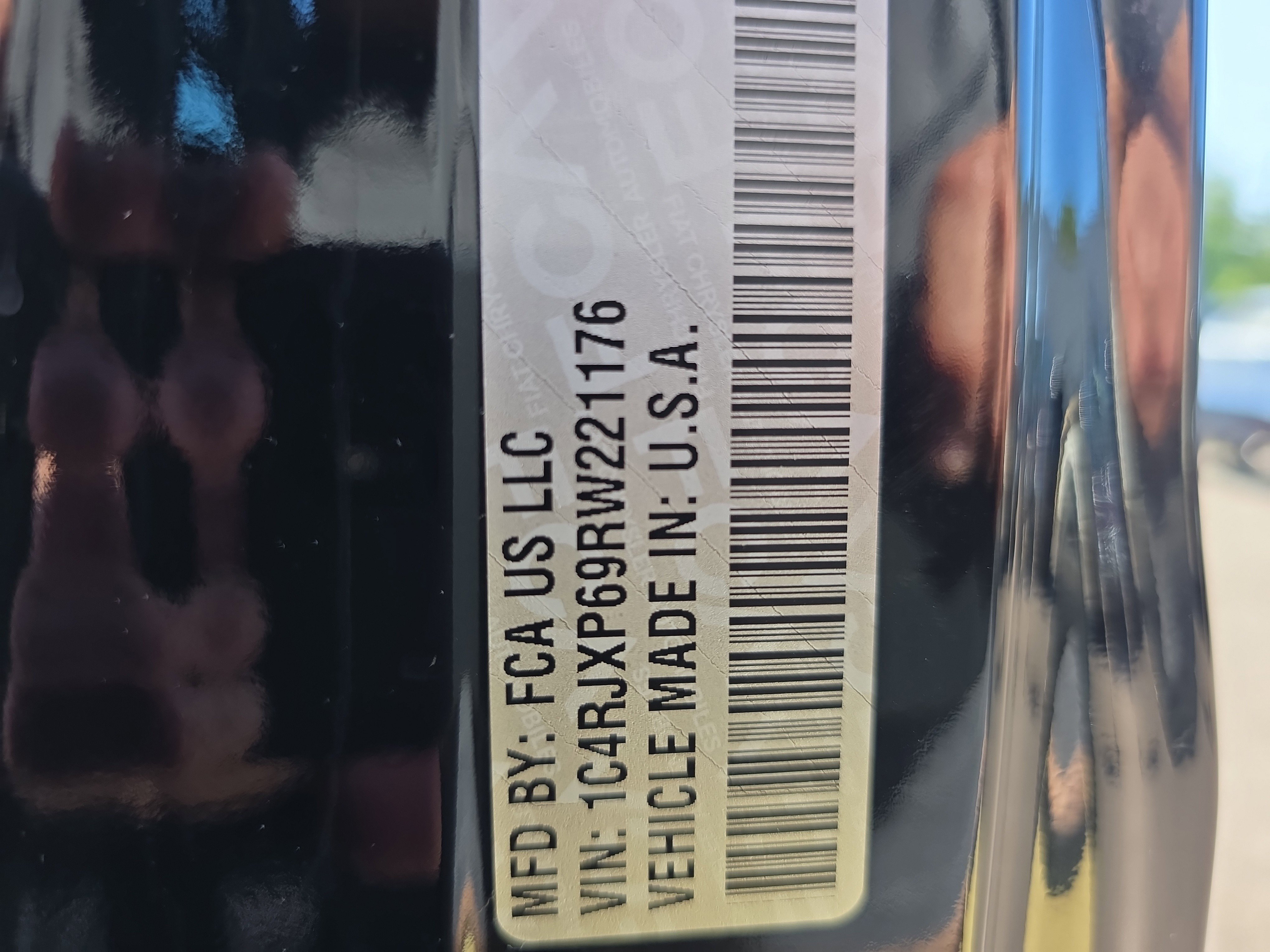 Used 2024 Jeep Wrangler Sahara w/ Safety Group image 39