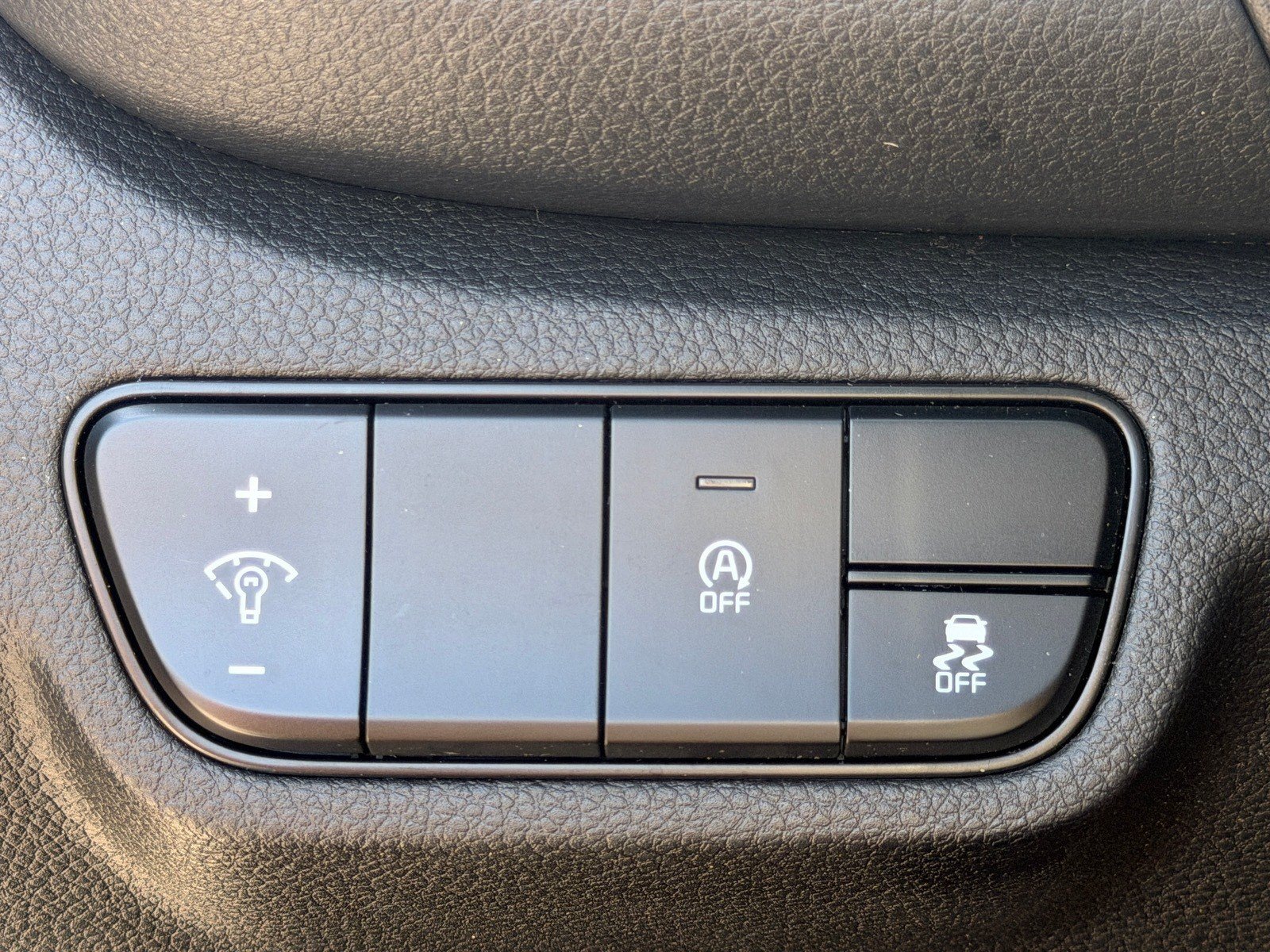 Certified 2024 Kia Seltos EX FWD image 36