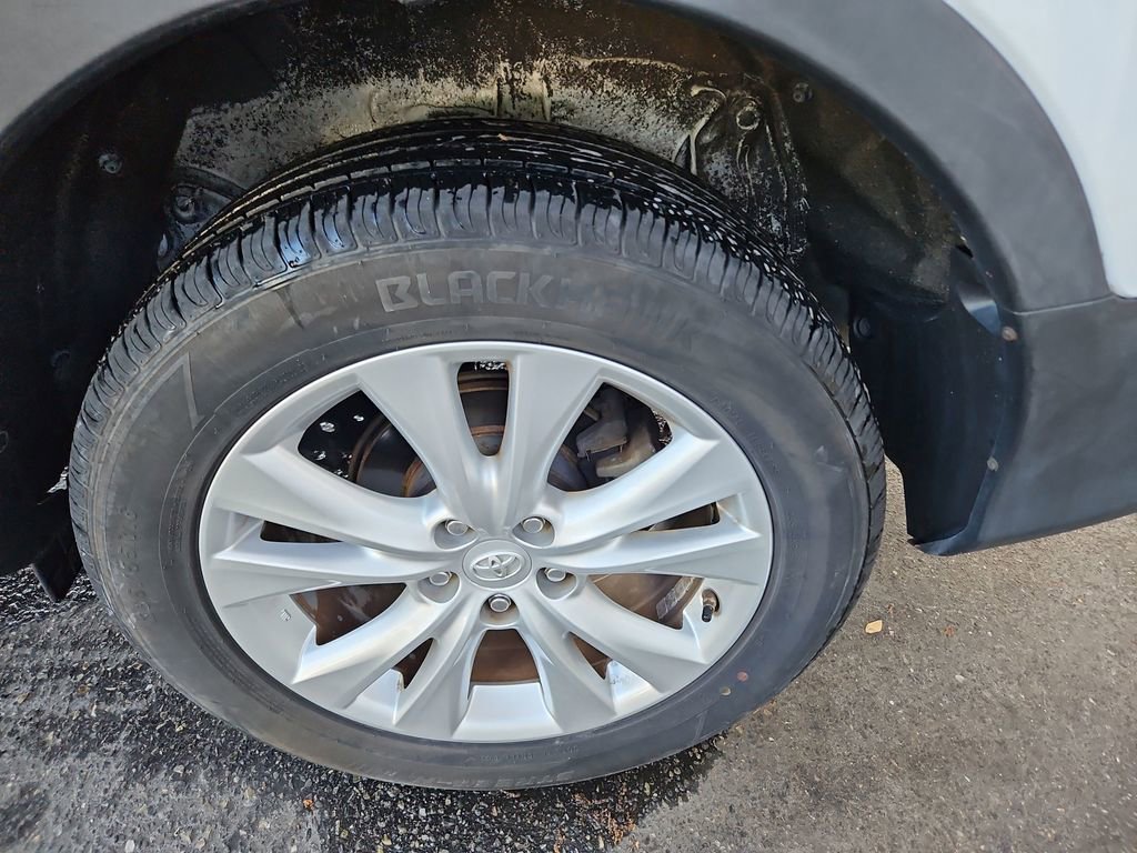Used 2014 Toyota RAV4 Limited FWD image 30