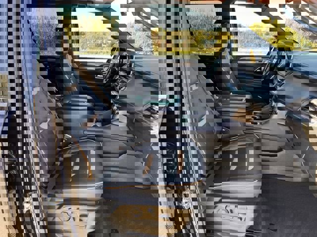 Used 2022 GMC Yukon AT4 image 27