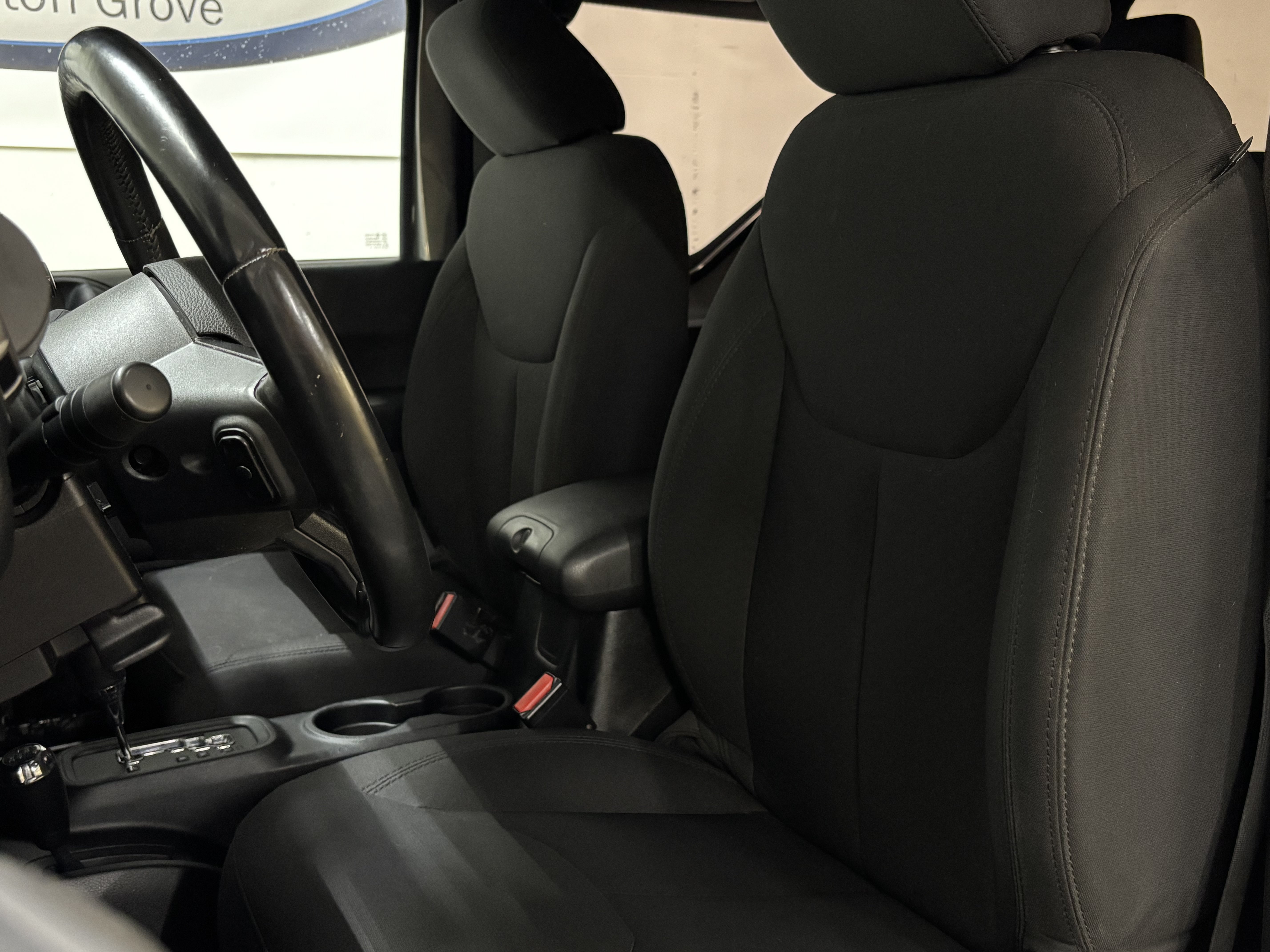 Used 2015 Jeep Wrangler Sport AWD/4WD image 14