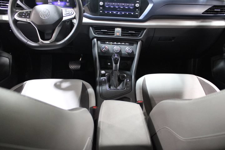 Used 2022 Volkswagen Taos SE w/ Panoramic Sunroof Package FWD image 32