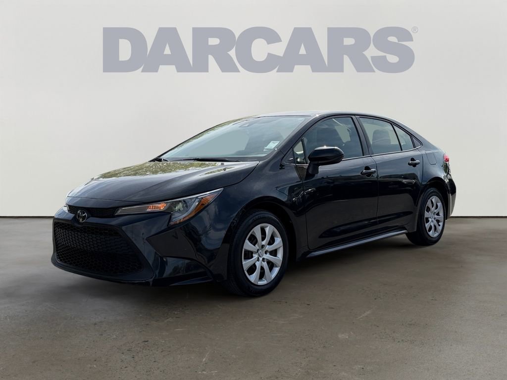 Used 2022 Toyota Corolla LE image 2