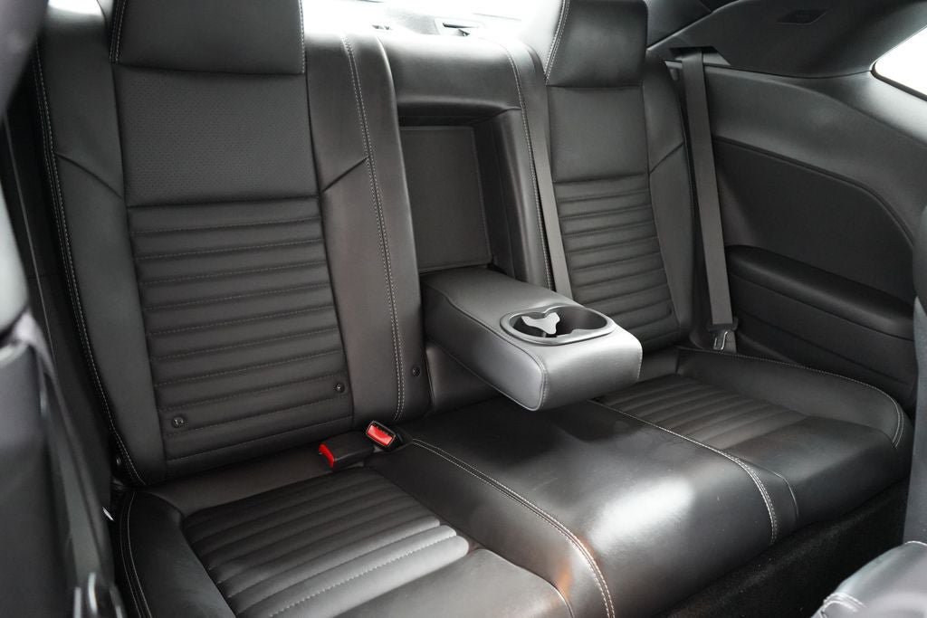 Used 2013 Dodge Challenger R/T Plus RWD image 20