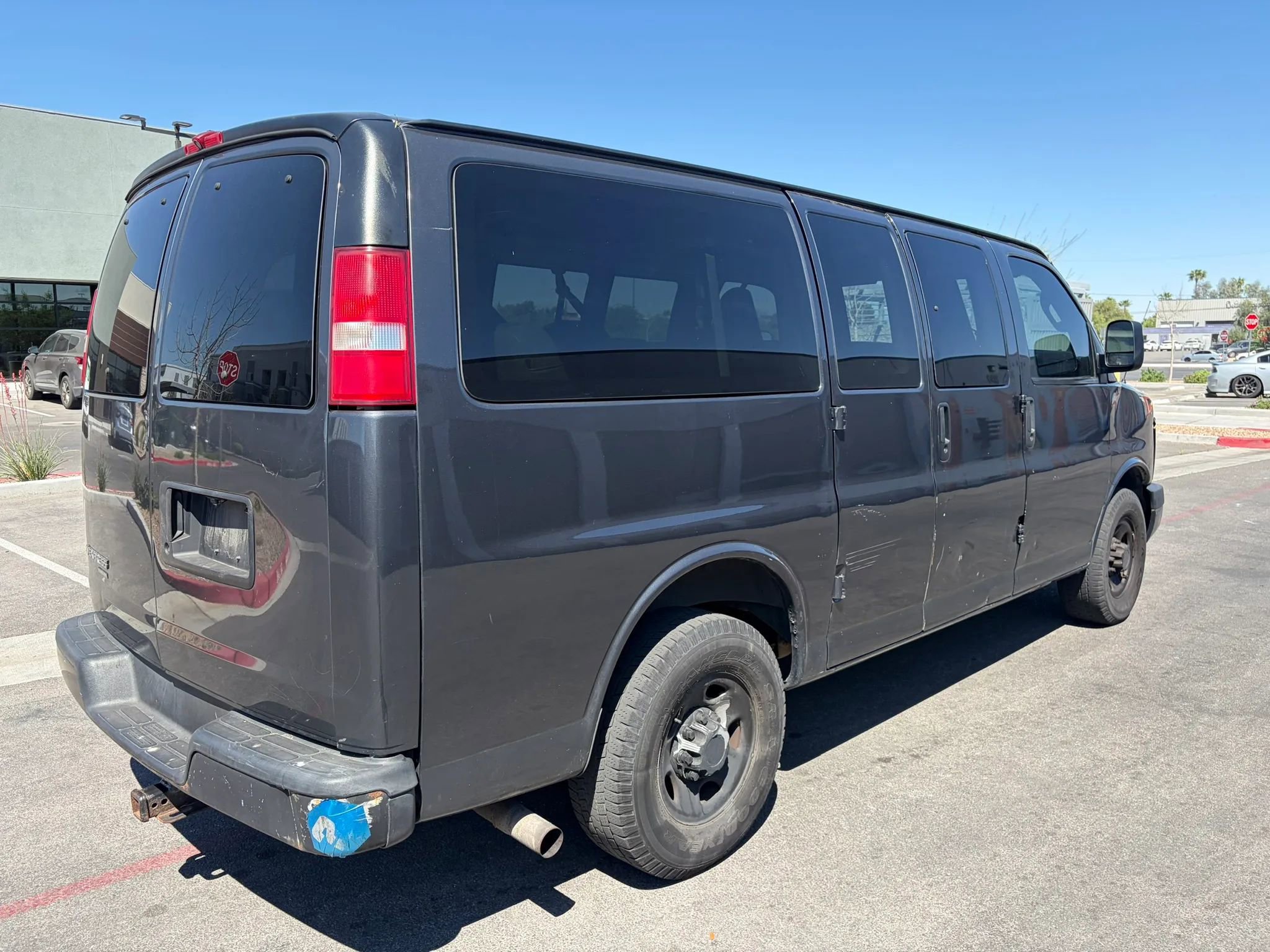 Used 2016 Chevrolet Express 2500 LS RWD image 5