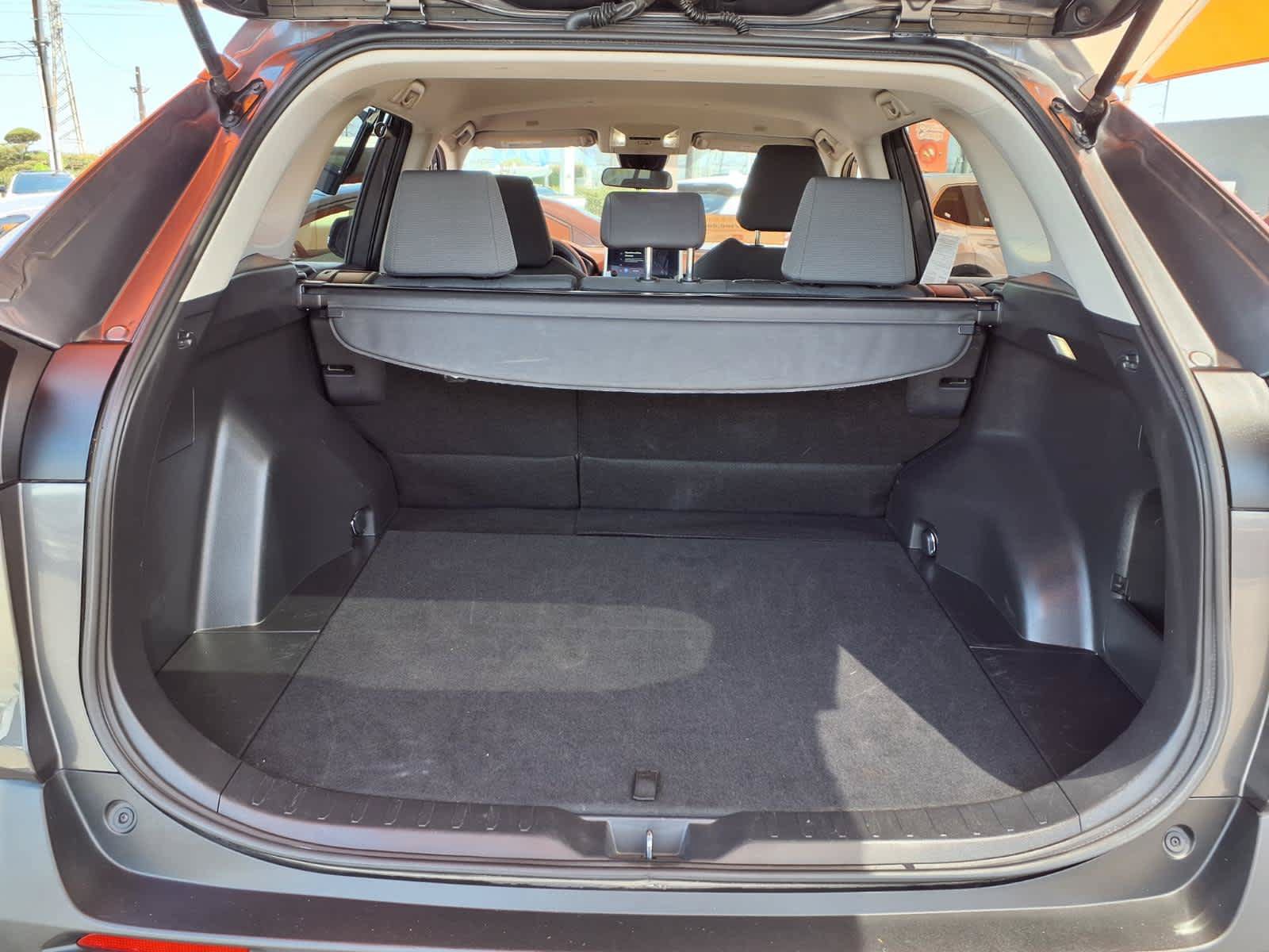 Certified 2025 Toyota RAV4 XLE FWD image 9