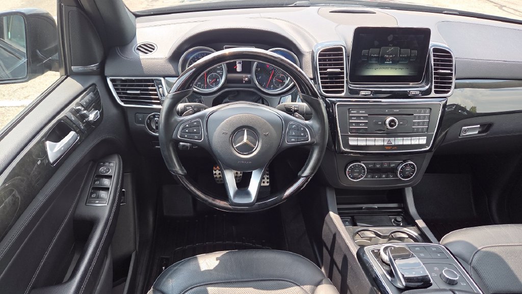 Used 2018 Mercedes-Benz GLE 43 AMG 4MATIC image 17