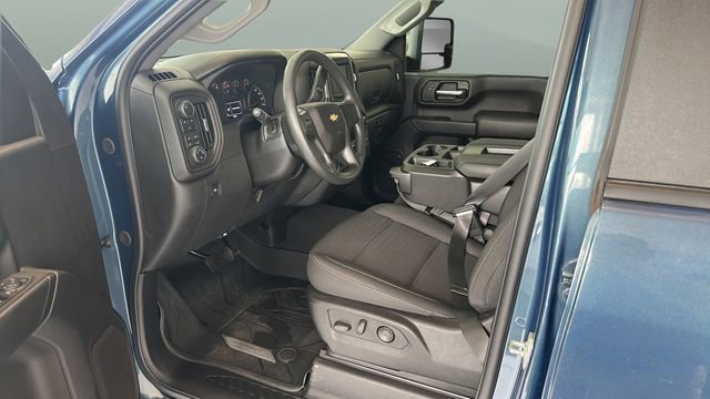 Used 2025 Chevrolet Silverado 2500 Custom w/ Custom Value Package AWD/4WD image 7