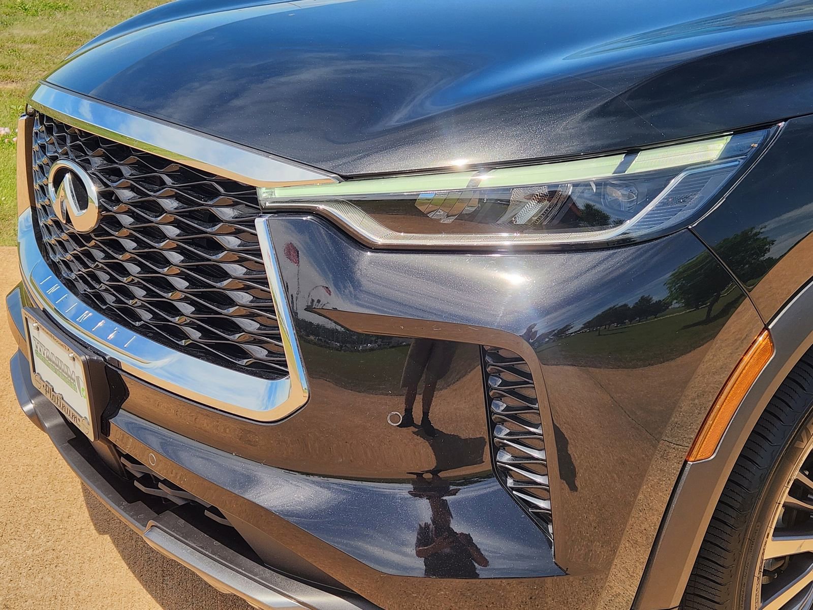Used 2023 INFINITI QX60 Sensory w/ Cargo Package AWD/4WD image 10