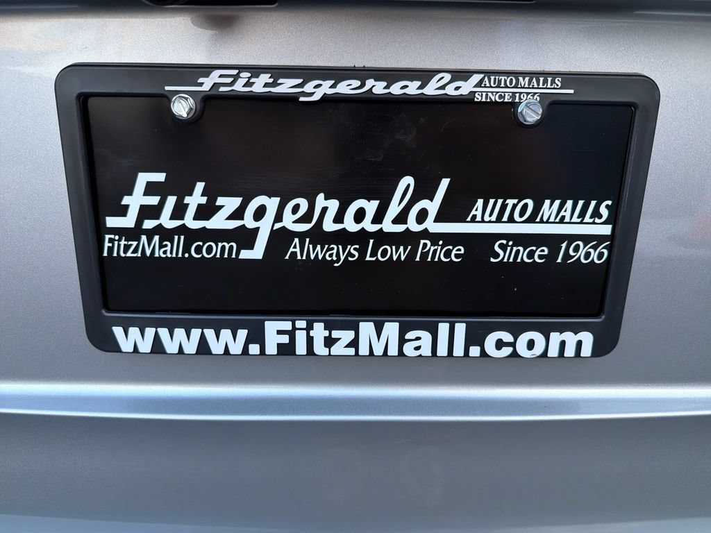 Used 2020 Toyota Highlander LE FWD image 26