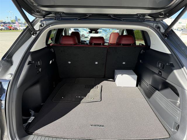 New 2026 MAZDA CX-50 AWD 2.5 Hybrid w/ Cargo Package image 31