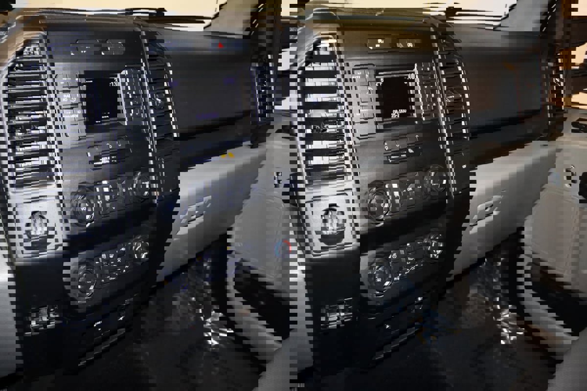 Used 2018 Ford F150 XL w/ Trailer Tow Package w/101A image 40