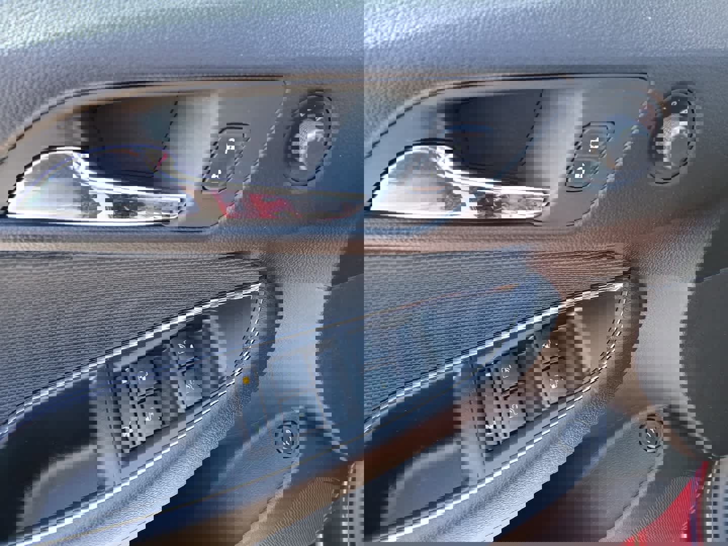 Used 2019 Chevrolet Cruze LT image 13