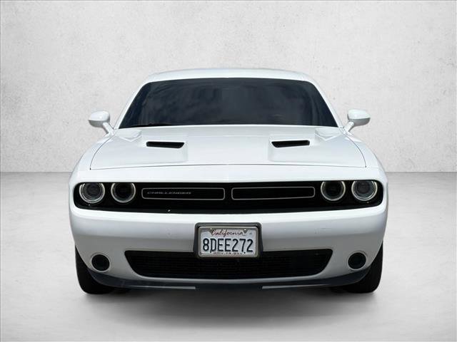 Used 2018 Dodge Challenger SXT RWD image 2