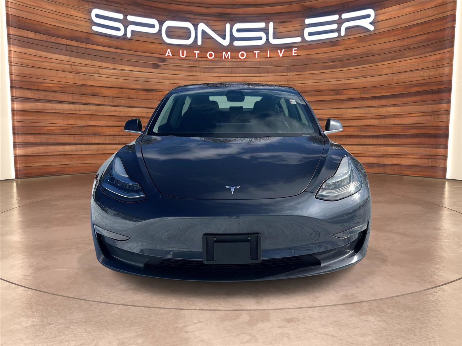 Used 2018 Tesla Model 3 Long Range image 9