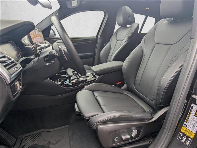 Used 2023 BMW X4 xDrive30i w/ Convenience Package image 11
