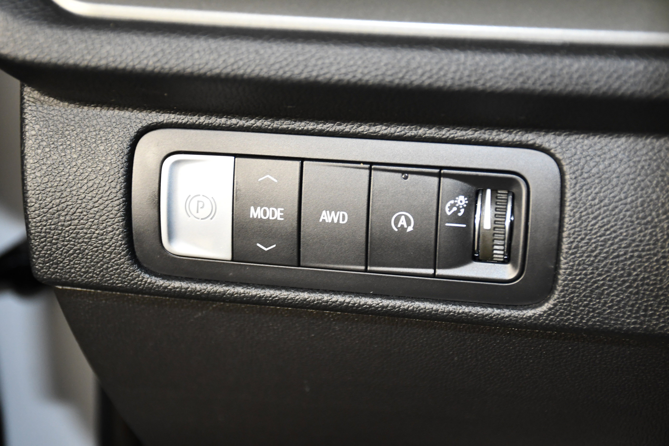 Used 2026 Chevrolet Traverse LT image 34