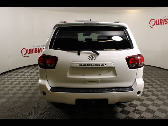 Used 2018 Toyota Sequoia SR5 w/ Premium Package AWD/4WD image 6