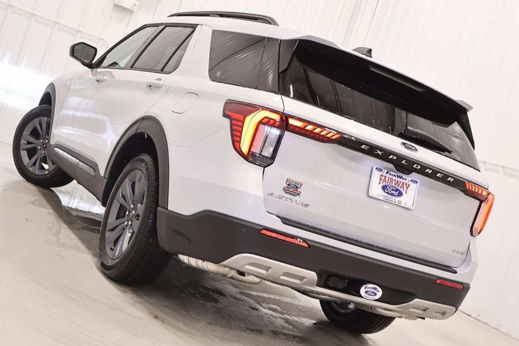 New 2026 Ford Explorer Active w/ Active Comfort Package image 31