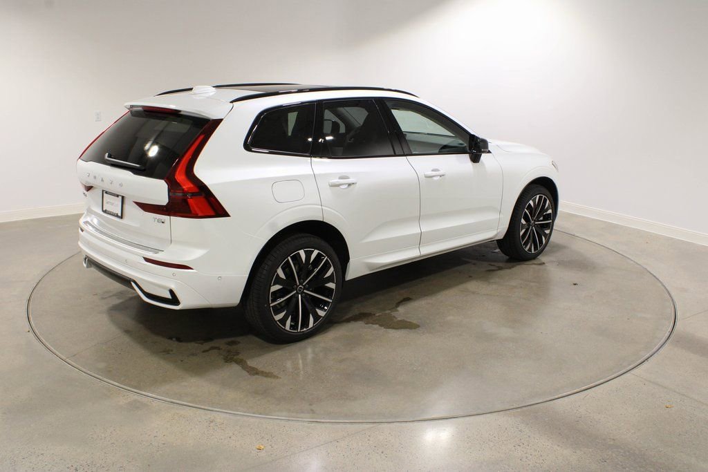 New 2026 Volvo XC60 T8 Ultra w/ Protection Package Premier AWD/4WD image 5
