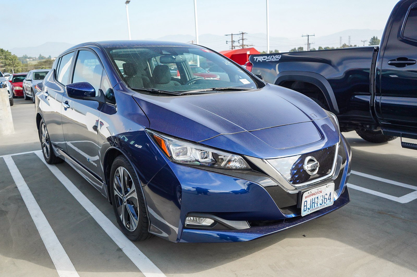 Used 2018 Nissan Leaf SV w/ SV Technology Package