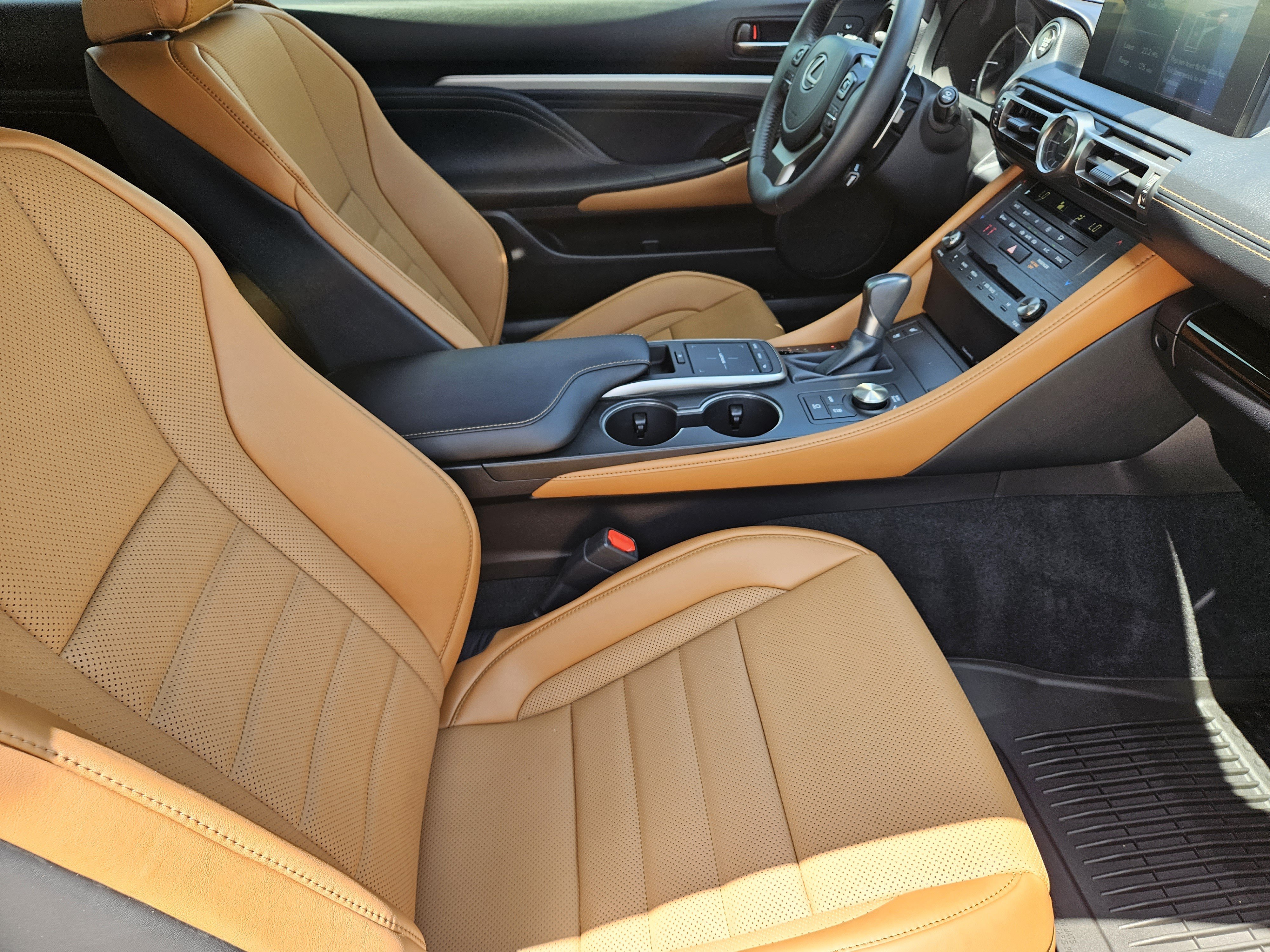 Used 2024 Lexus RC 300 w/ Premium Package RWD image 15