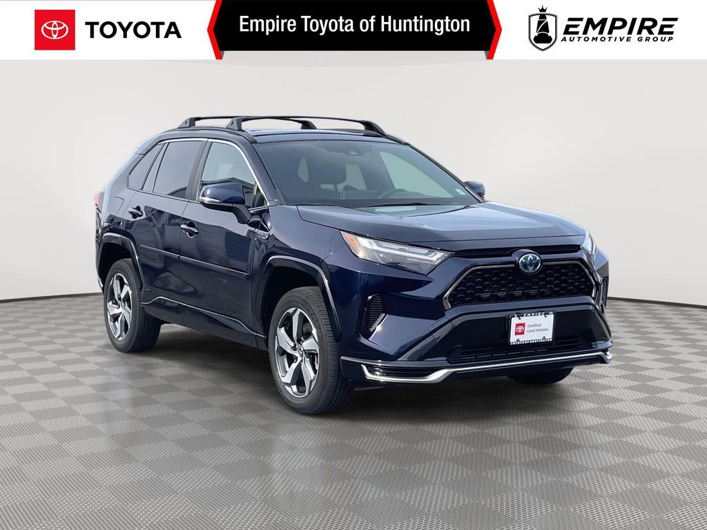 Used 2023 Toyota RAV4 SE