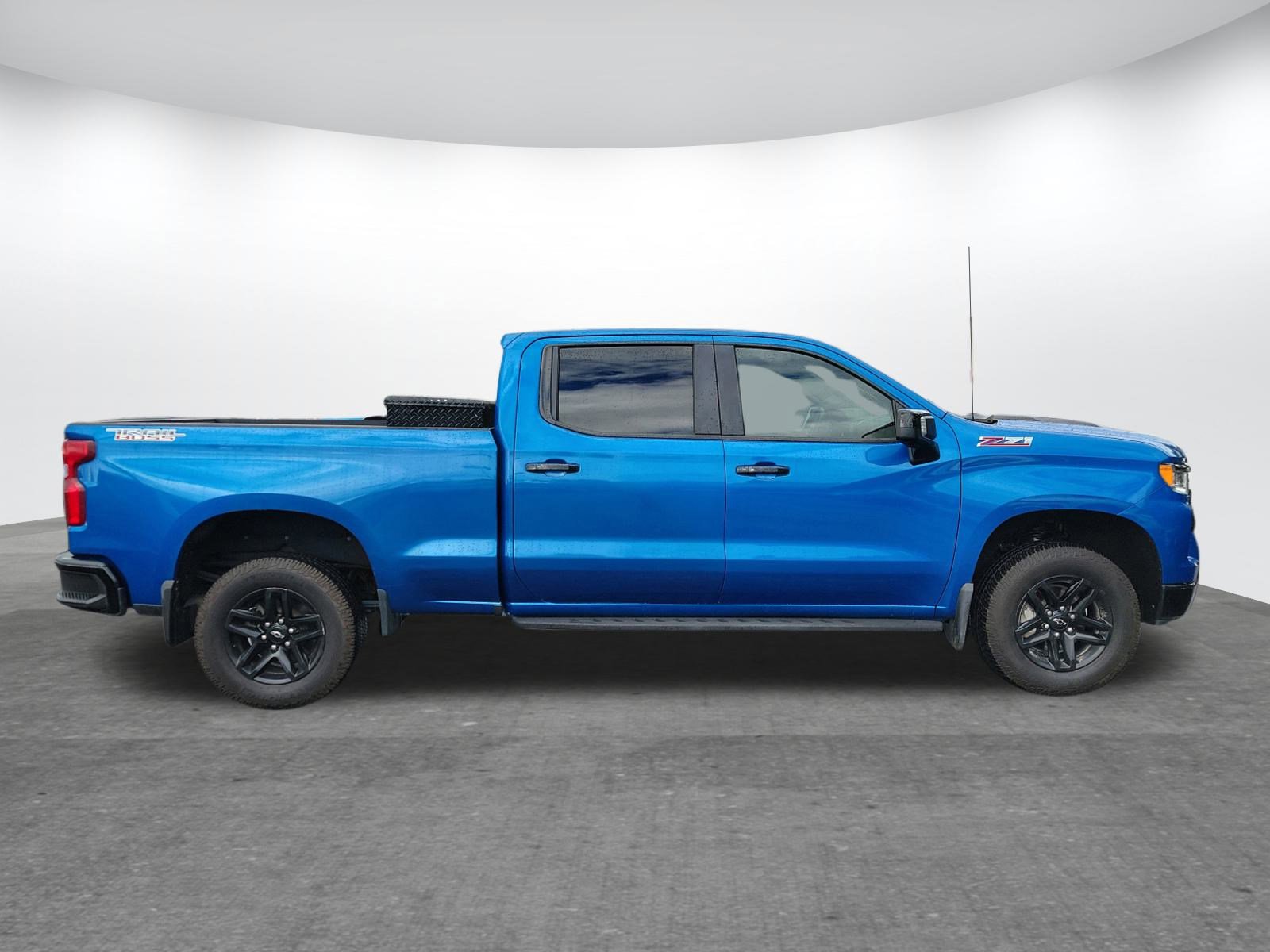 Used 2022 Chevrolet Silverado 1500 LT Trail Boss w/ LT Trail Boss Premium Package image 2